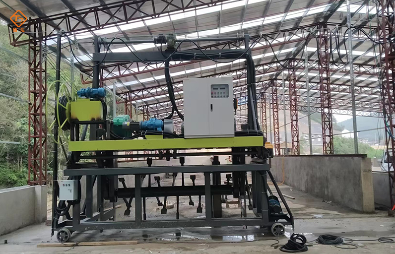 槽式翻堆機 槽式翻堆機